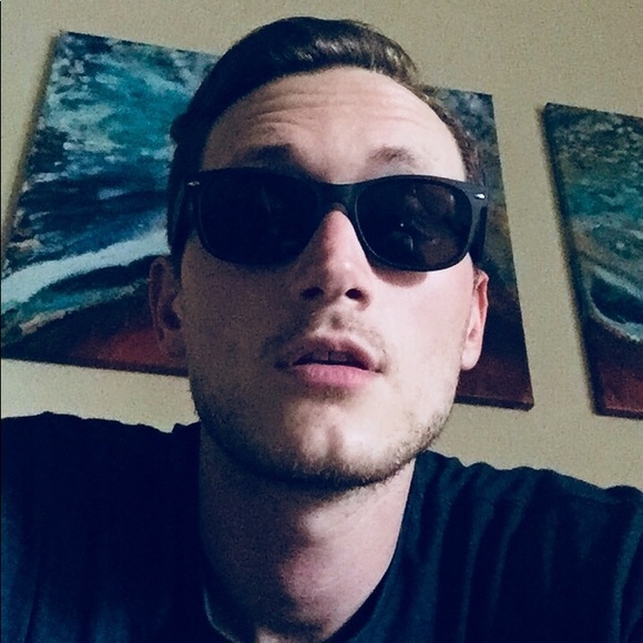 Meet your Posher, Aaron - Picture 1 of 1